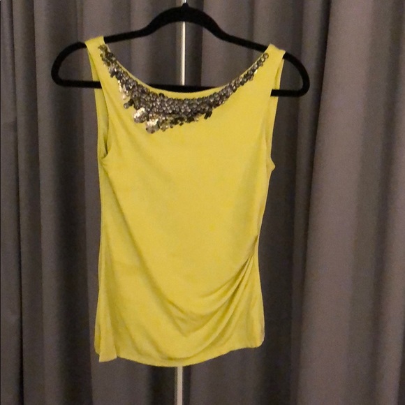 Lime green top - Picture 1 of 3